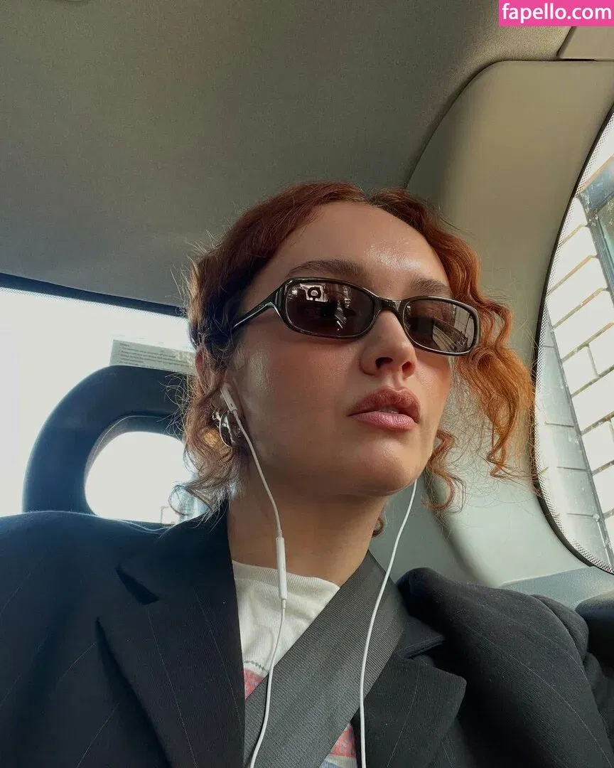 Olivia Cooke Onlyfans Photo Gallery 