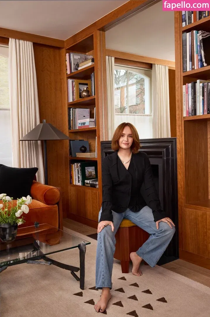 Olivia Cooke Onlyfans Photo Gallery 