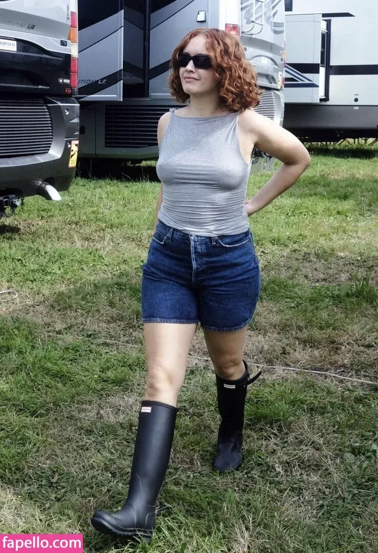 Olivia Cooke Onlyfans Photo Gallery 