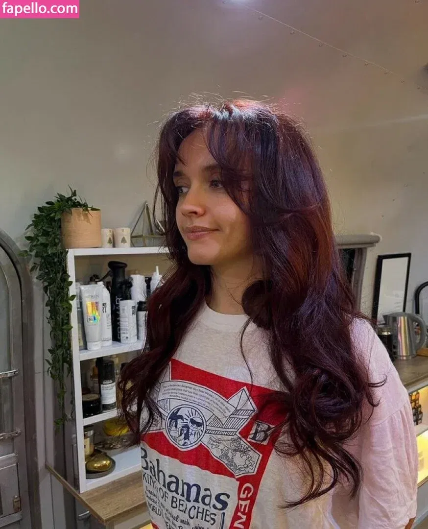 Olivia Cooke Onlyfans Photo Gallery 