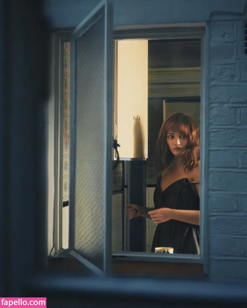 Olivia Cooke Onlyfans Photo Gallery 