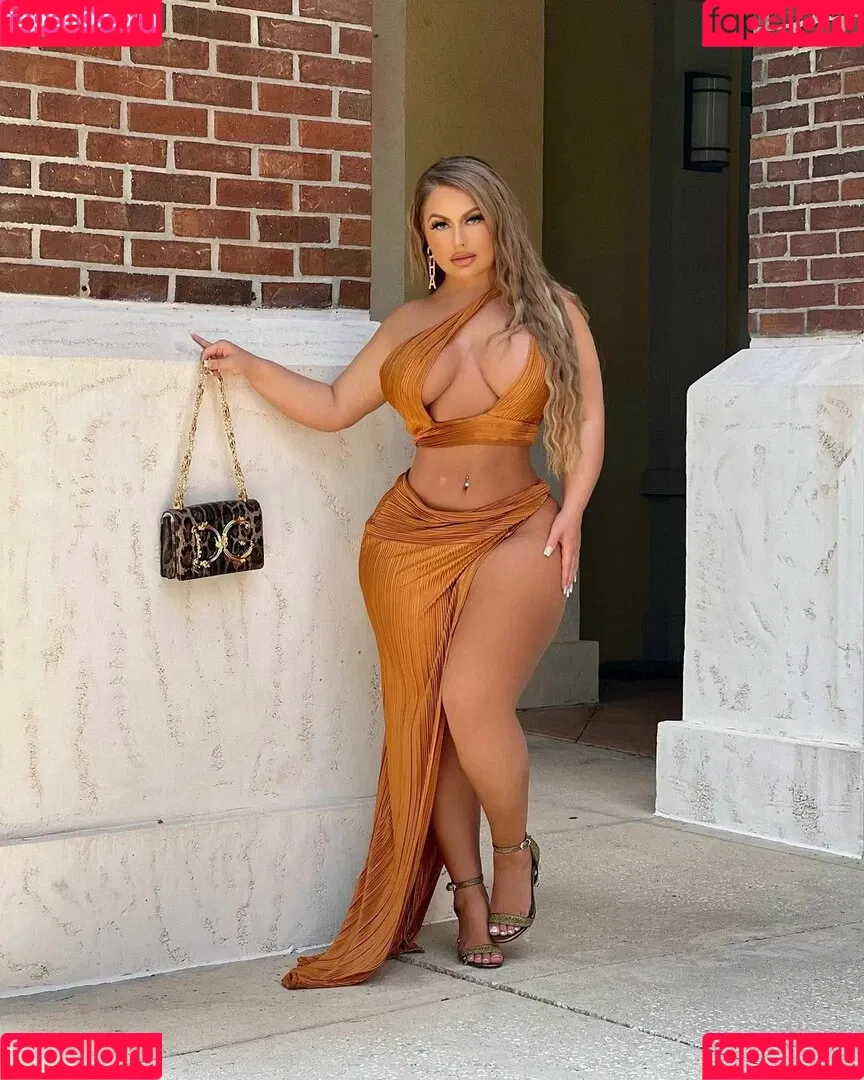 Elvisa Dedić Onlyfans Photo Gallery 