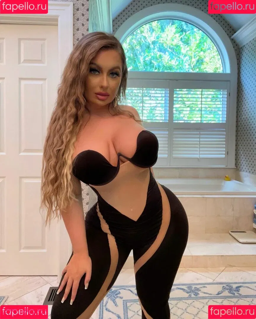 Elvisa Dedić Onlyfans Photo Gallery 