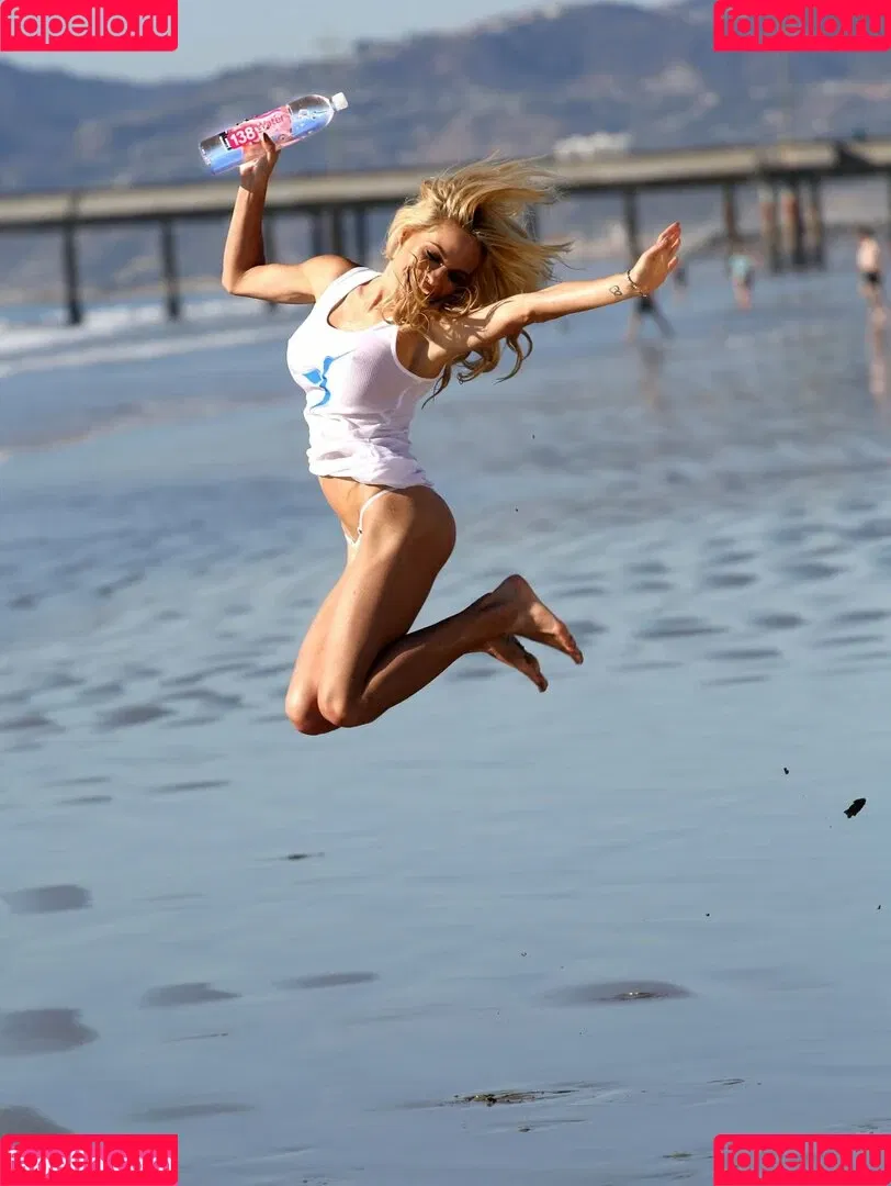 Dani Mathers Onlyfans Photo Gallery 
