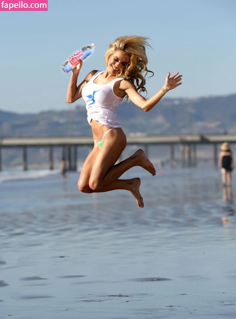 Dani Mathers Onlyfans Photo Gallery 