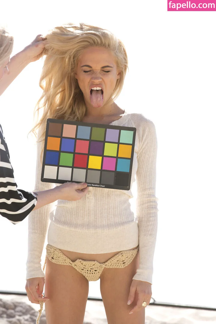 Dani Mathers Onlyfans Photo Gallery 