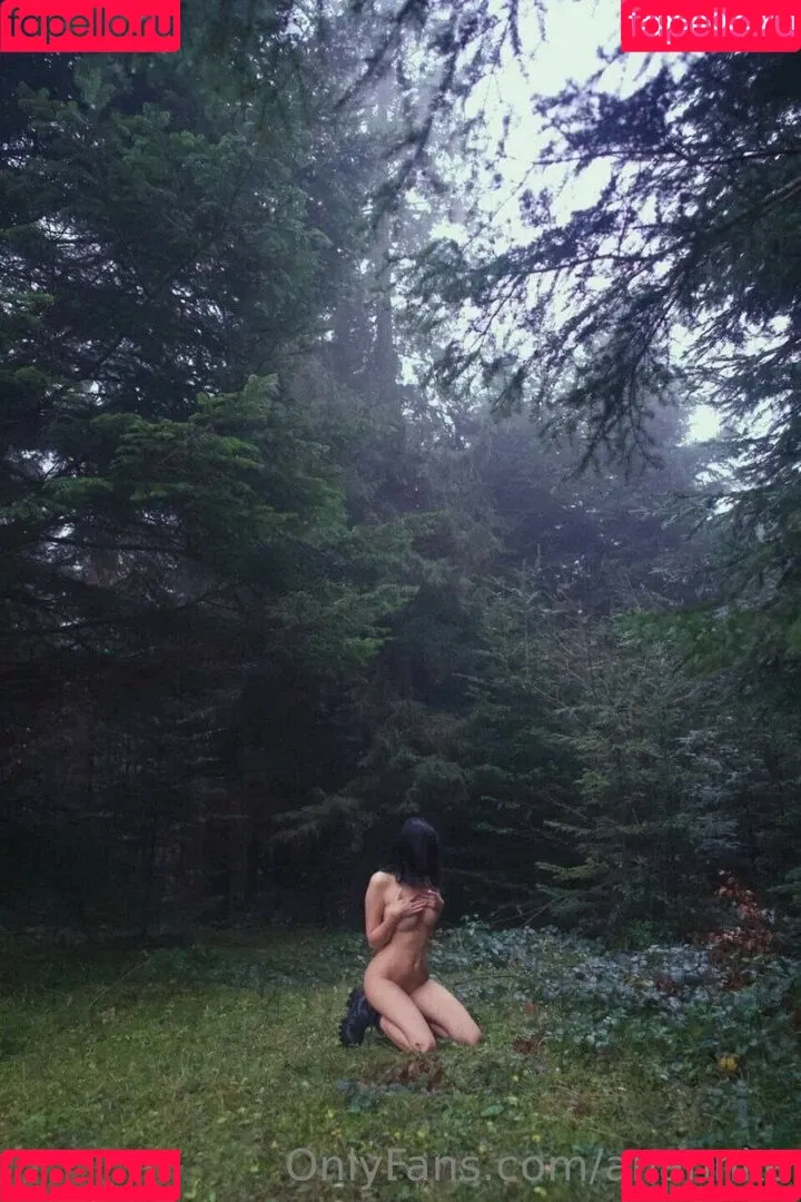 Anannke Onlyfans Photo Gallery 