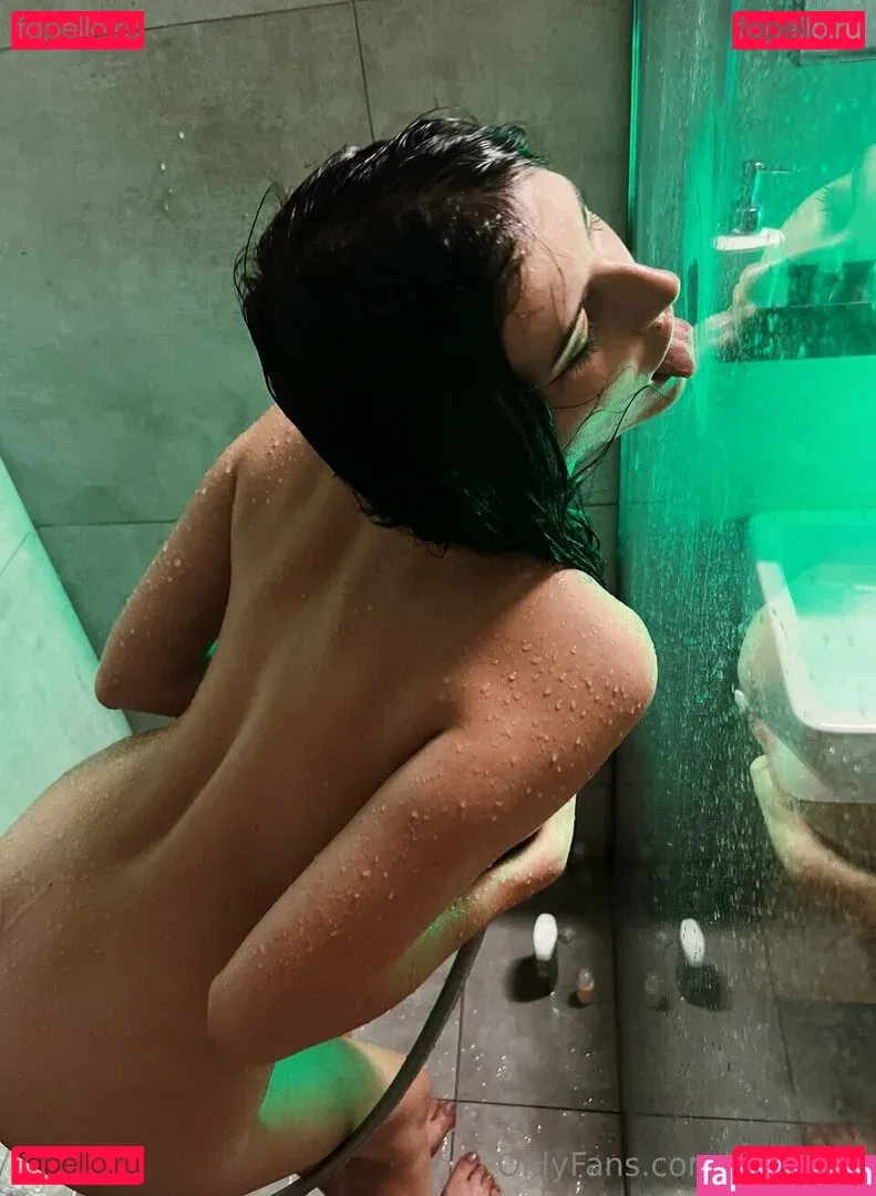 Anannke Onlyfans Photo Gallery 