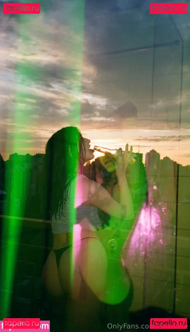 Anannke Onlyfans Photo Gallery 