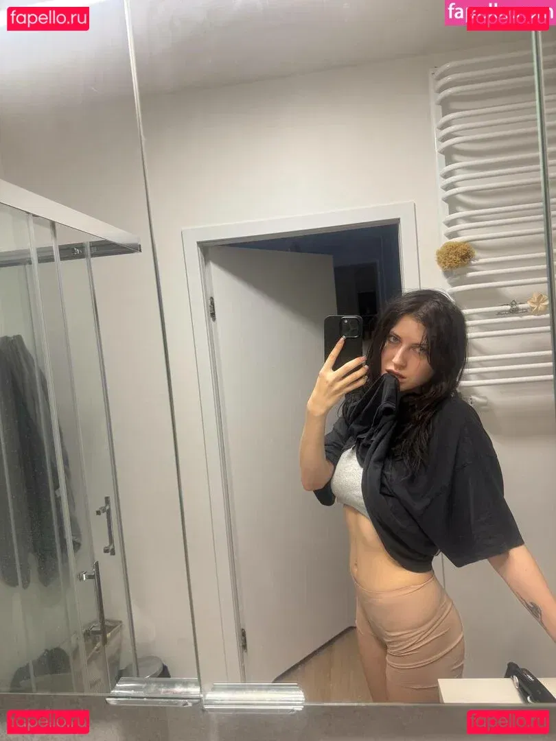 Anannke Onlyfans Photo Gallery 