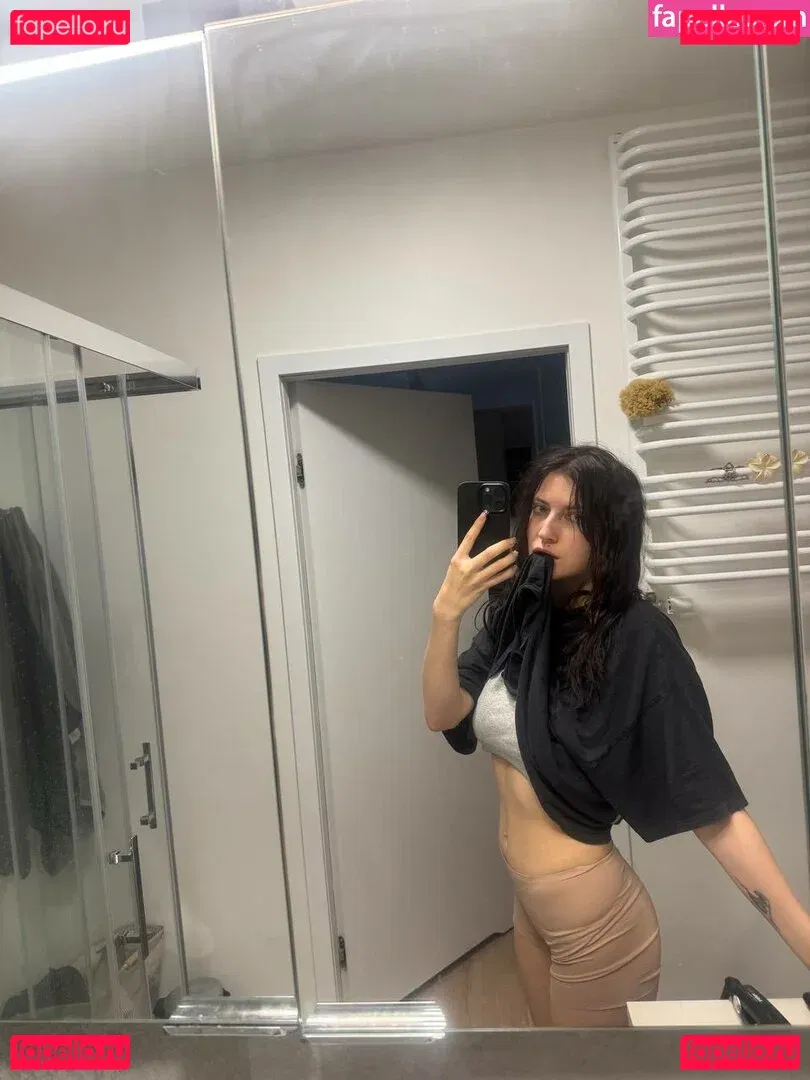 Anannke Onlyfans Photo Gallery 