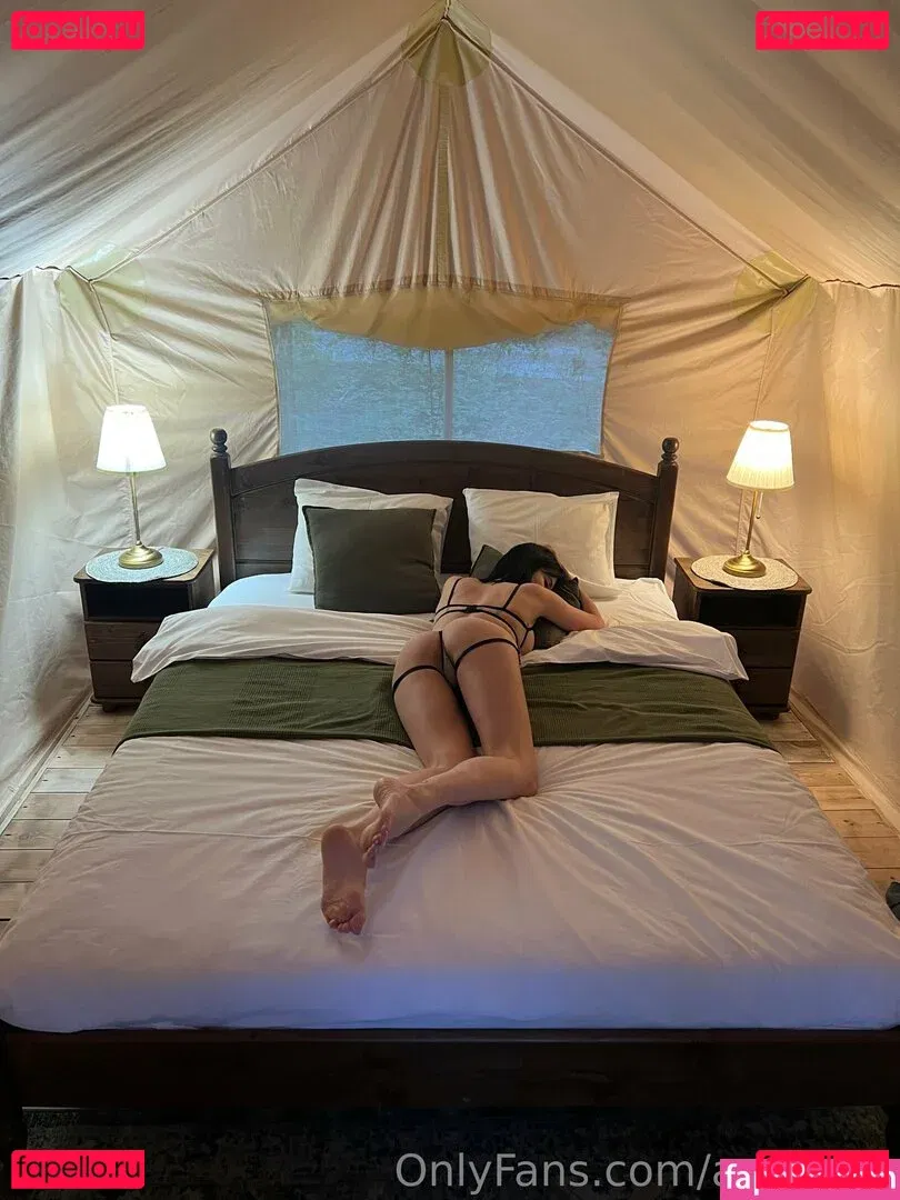 Anannke Onlyfans Photo Gallery 