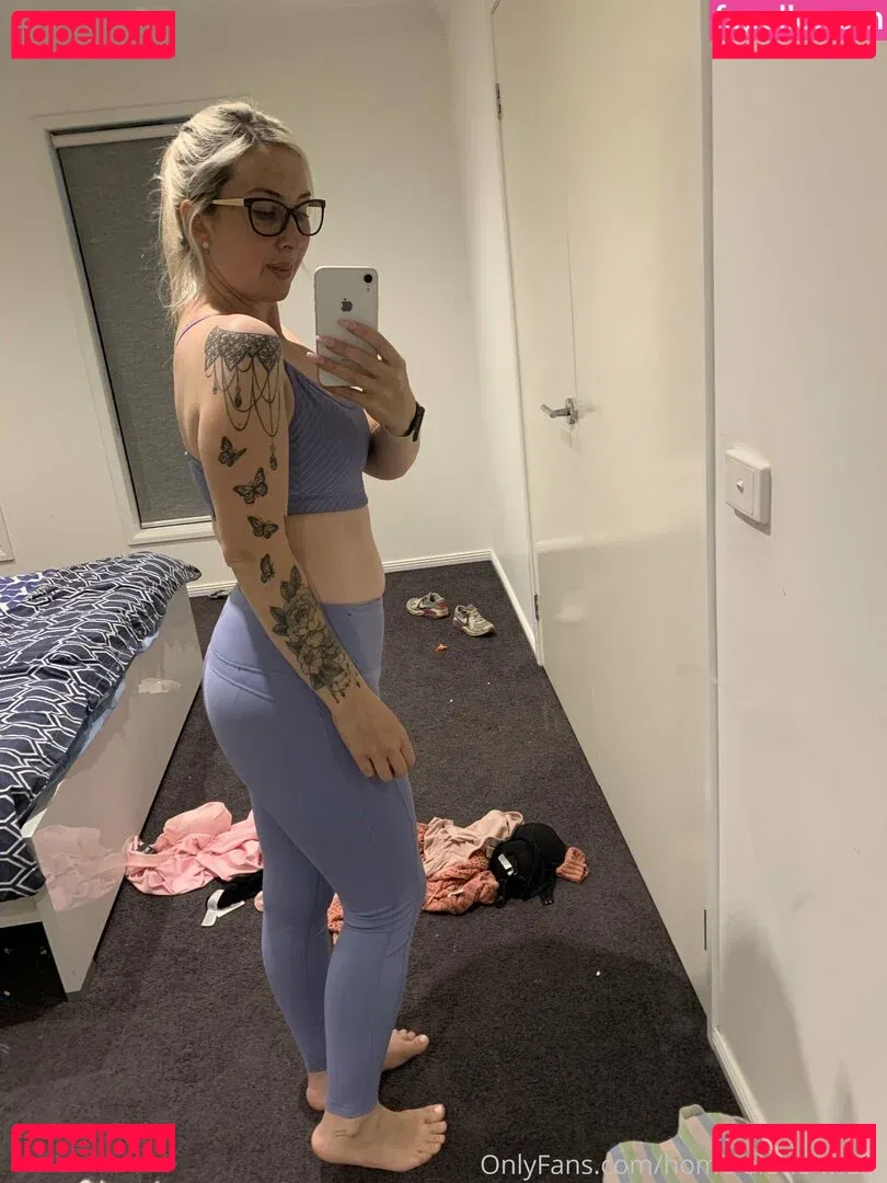 home-alone-mum Onlyfans Photo Gallery 