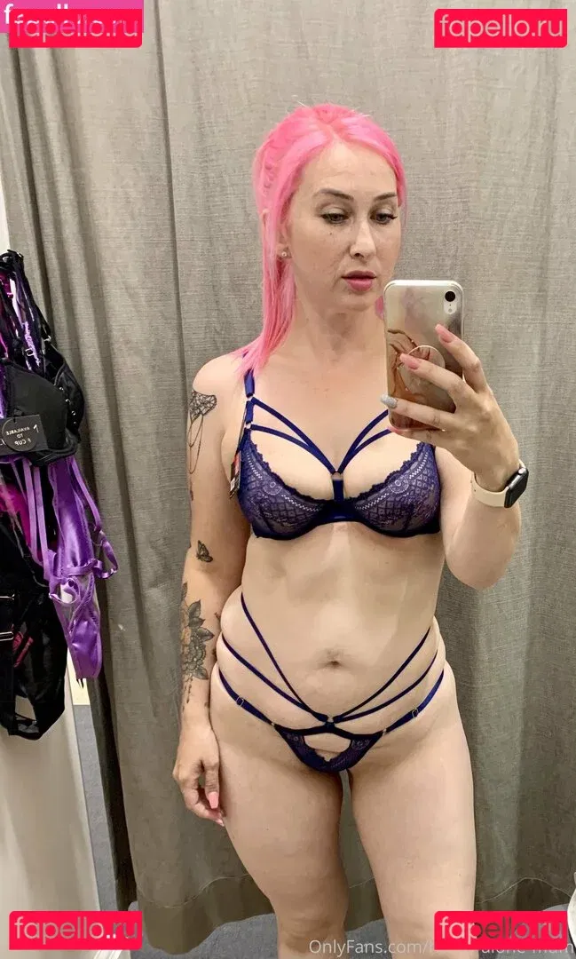 home-alone-mum Onlyfans Photo Gallery 