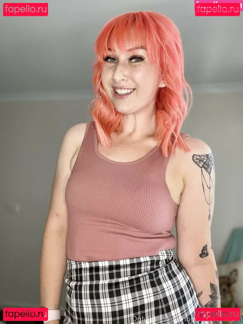 home-alone-mum Onlyfans Photo Gallery 