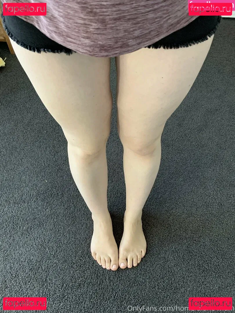 home-alone-mum Onlyfans Photo Gallery 