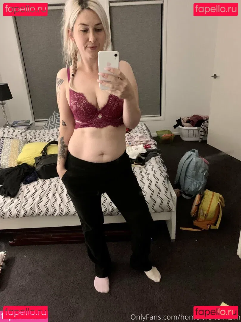 home-alone-mum Onlyfans Photo Gallery 