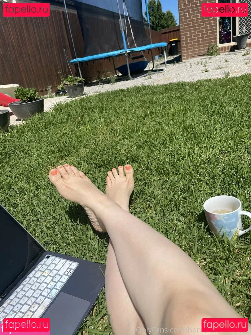 home-alone-mum Onlyfans Photo Gallery 