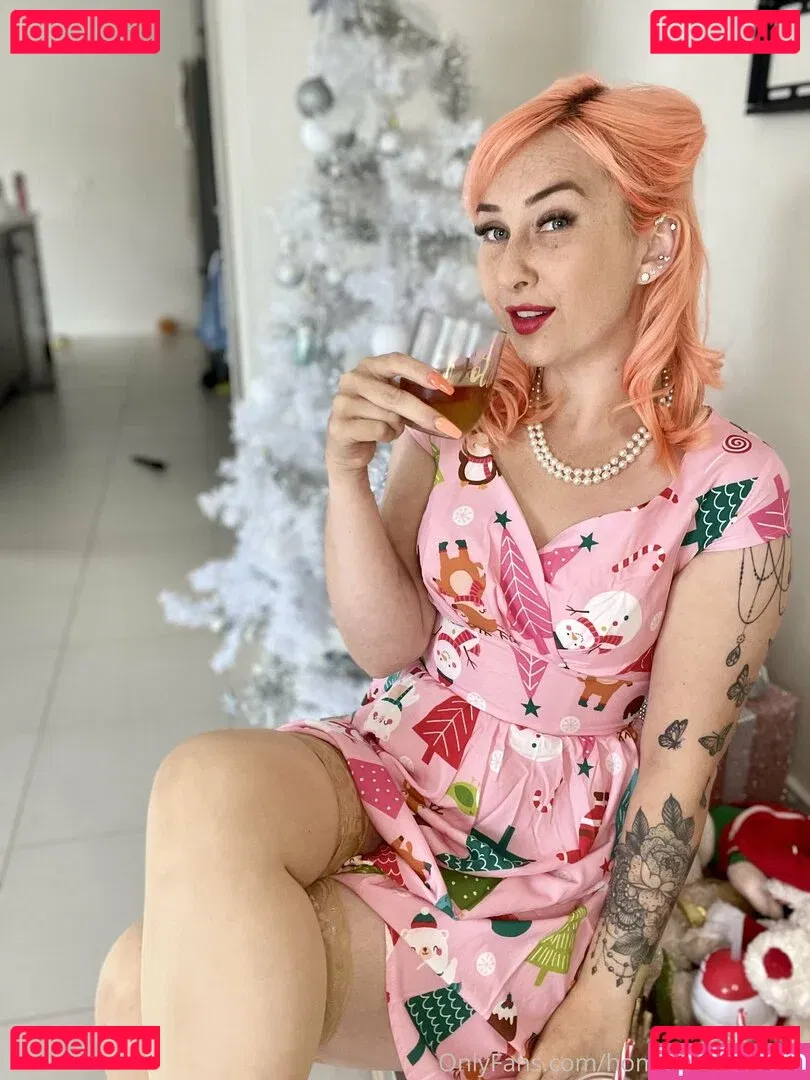 home-alone-mum Onlyfans Photo Gallery 
