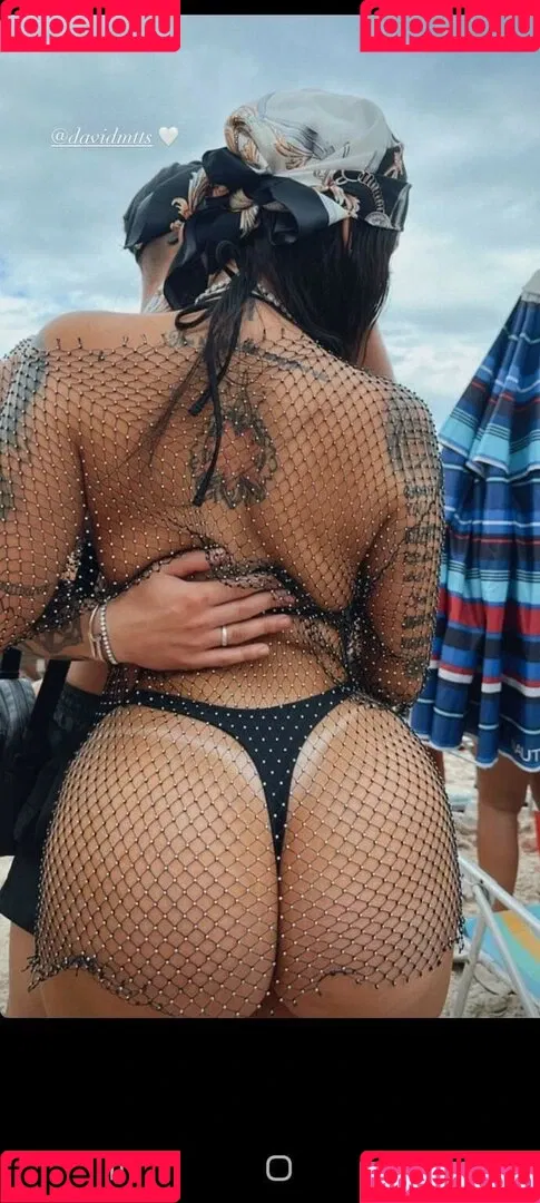 Victoria Macan Onlyfans Photo Gallery 