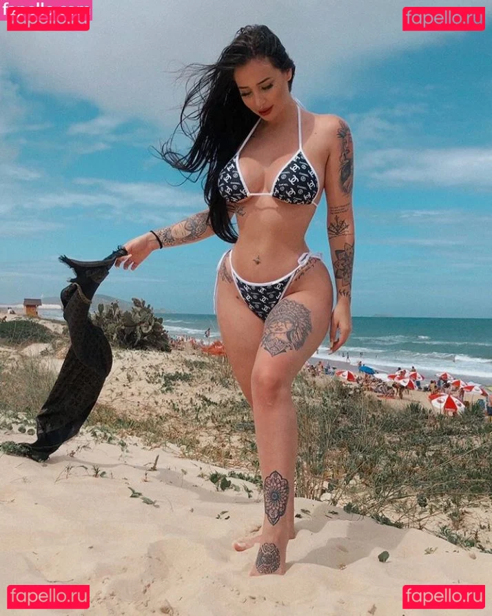 Victoria Macan Onlyfans Photo Gallery 