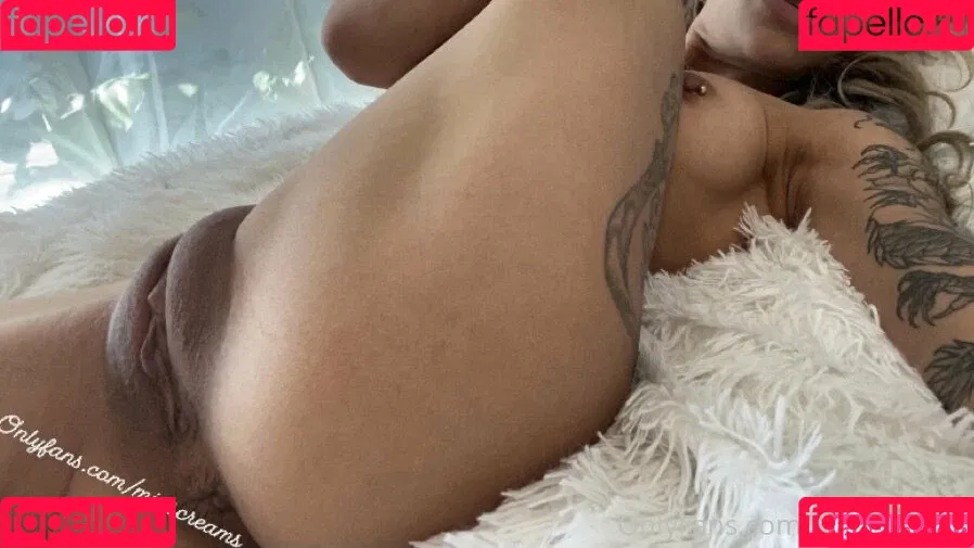miascreams Onlyfans Photo Gallery 