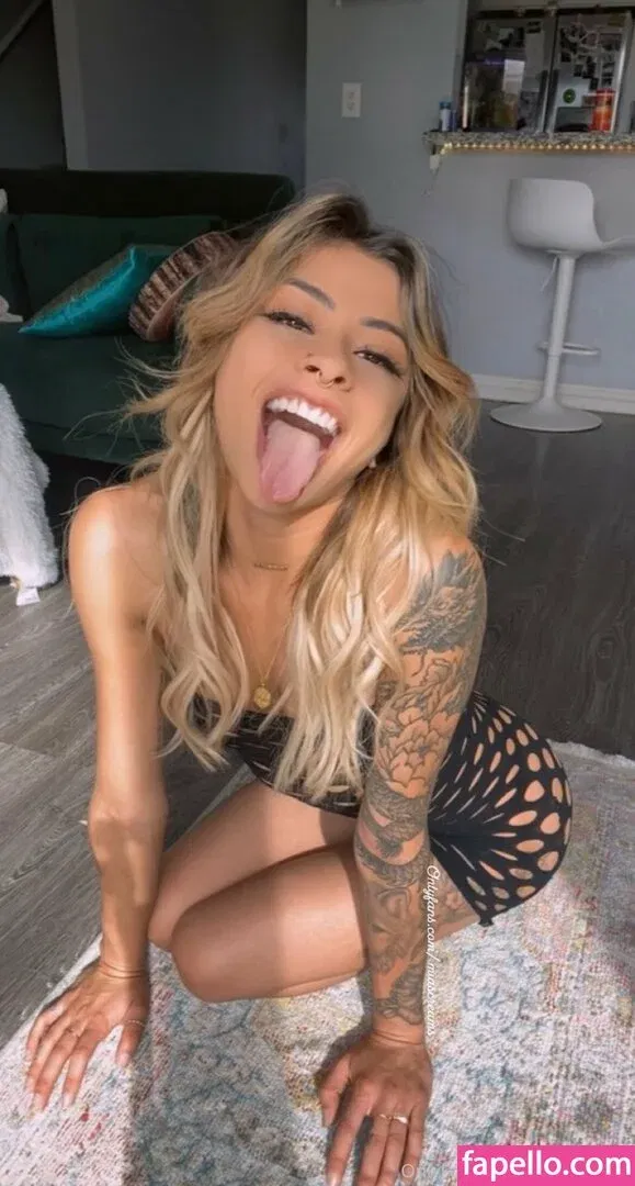 miascreams Onlyfans Photo Gallery 