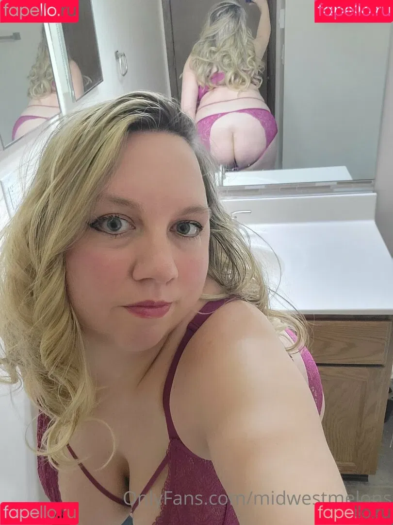 midwestmelons Onlyfans Photo Gallery 