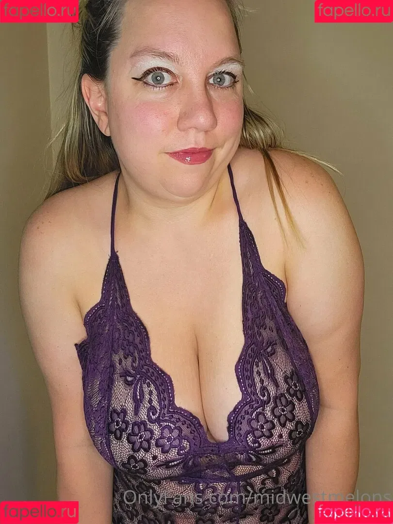 midwestmelons Onlyfans Photo Gallery 