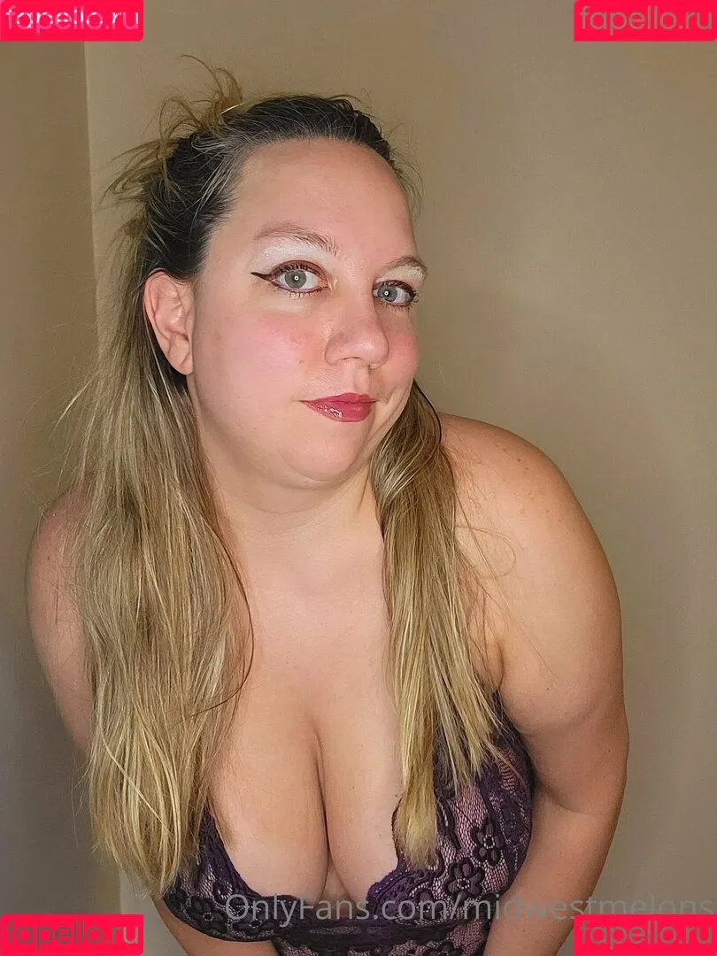 midwestmelons Onlyfans Photo Gallery 