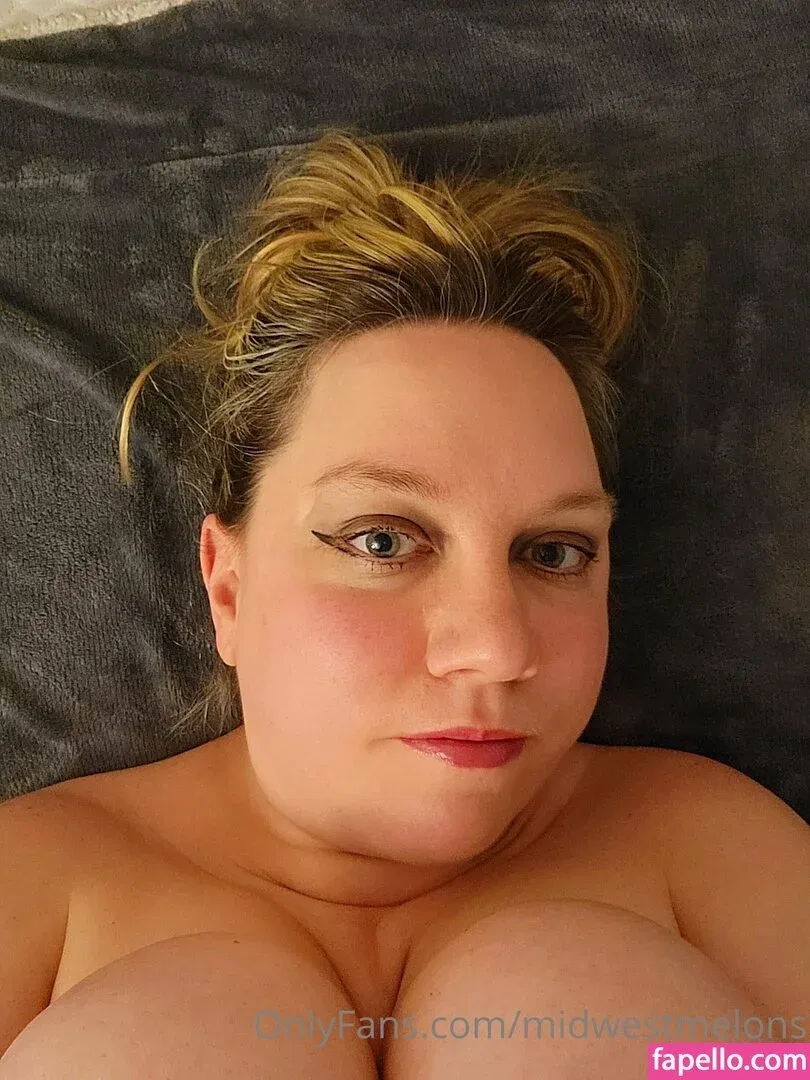 midwestmelons Onlyfans Photo Gallery 