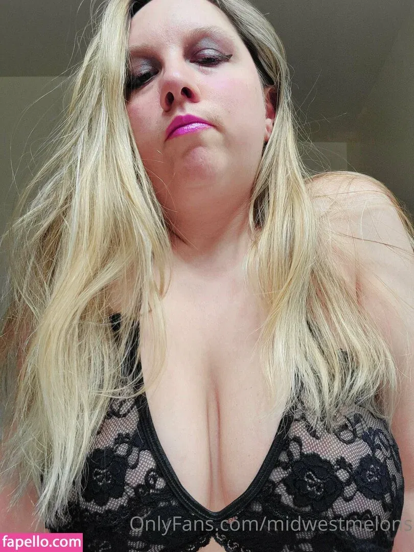 midwestmelons Onlyfans Photo Gallery 