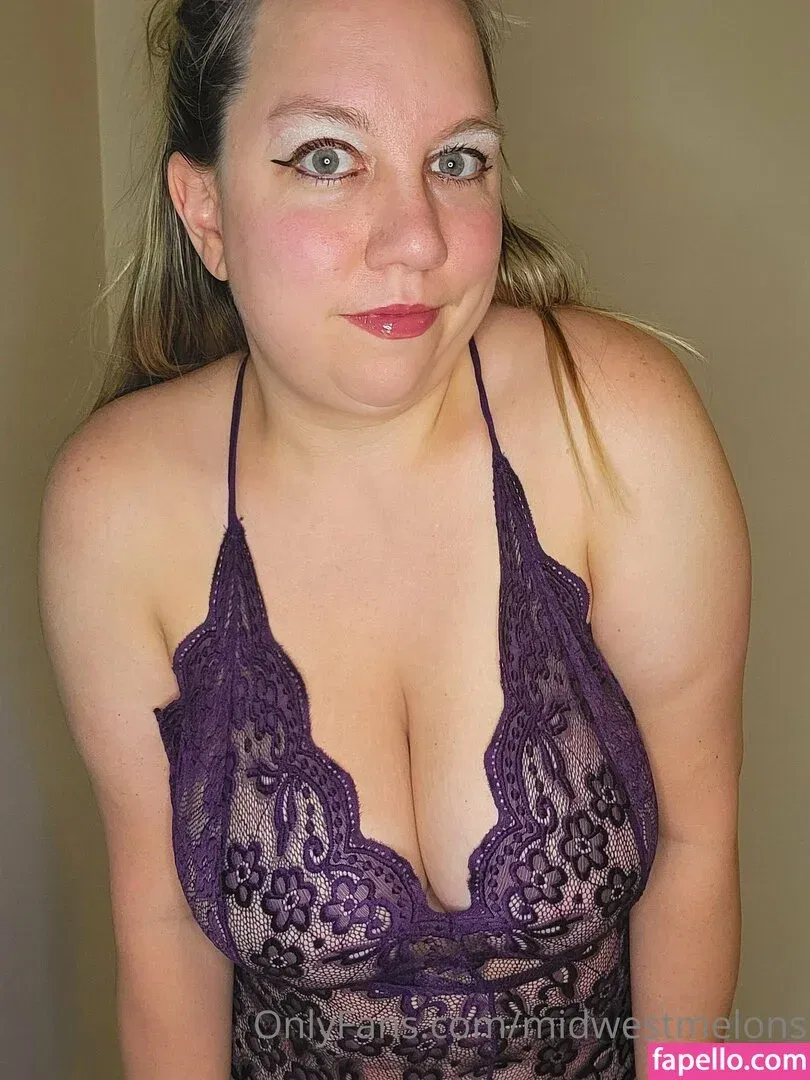 midwestmelons Onlyfans Photo Gallery 