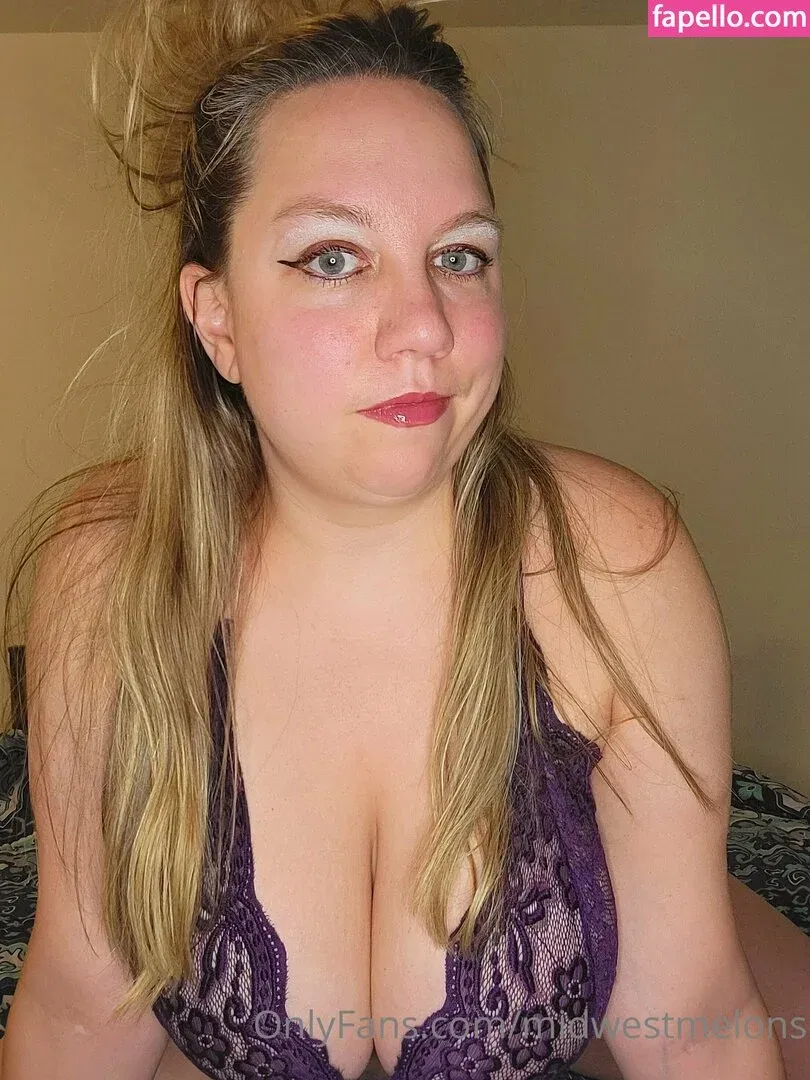 midwestmelons Onlyfans Photo Gallery 