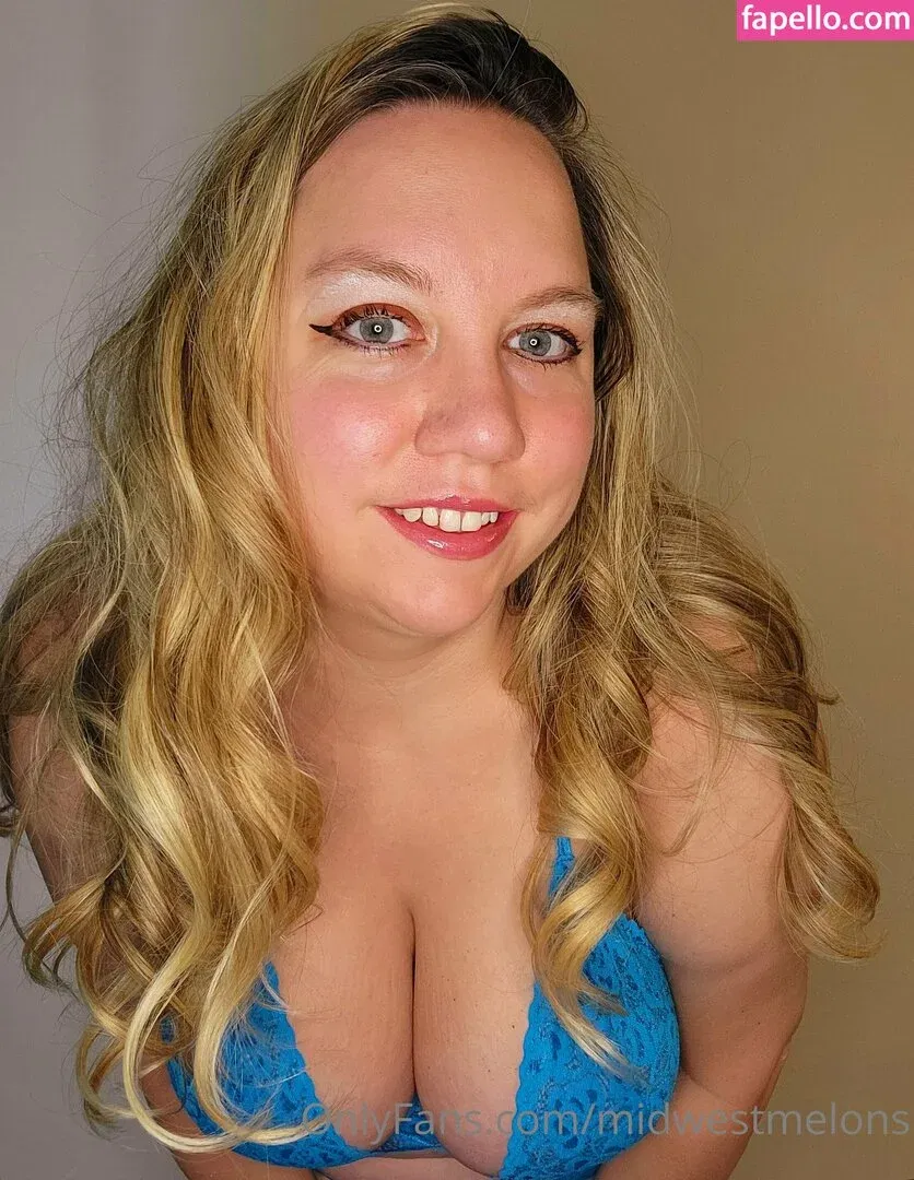 midwestmelons Onlyfans Photo Gallery 