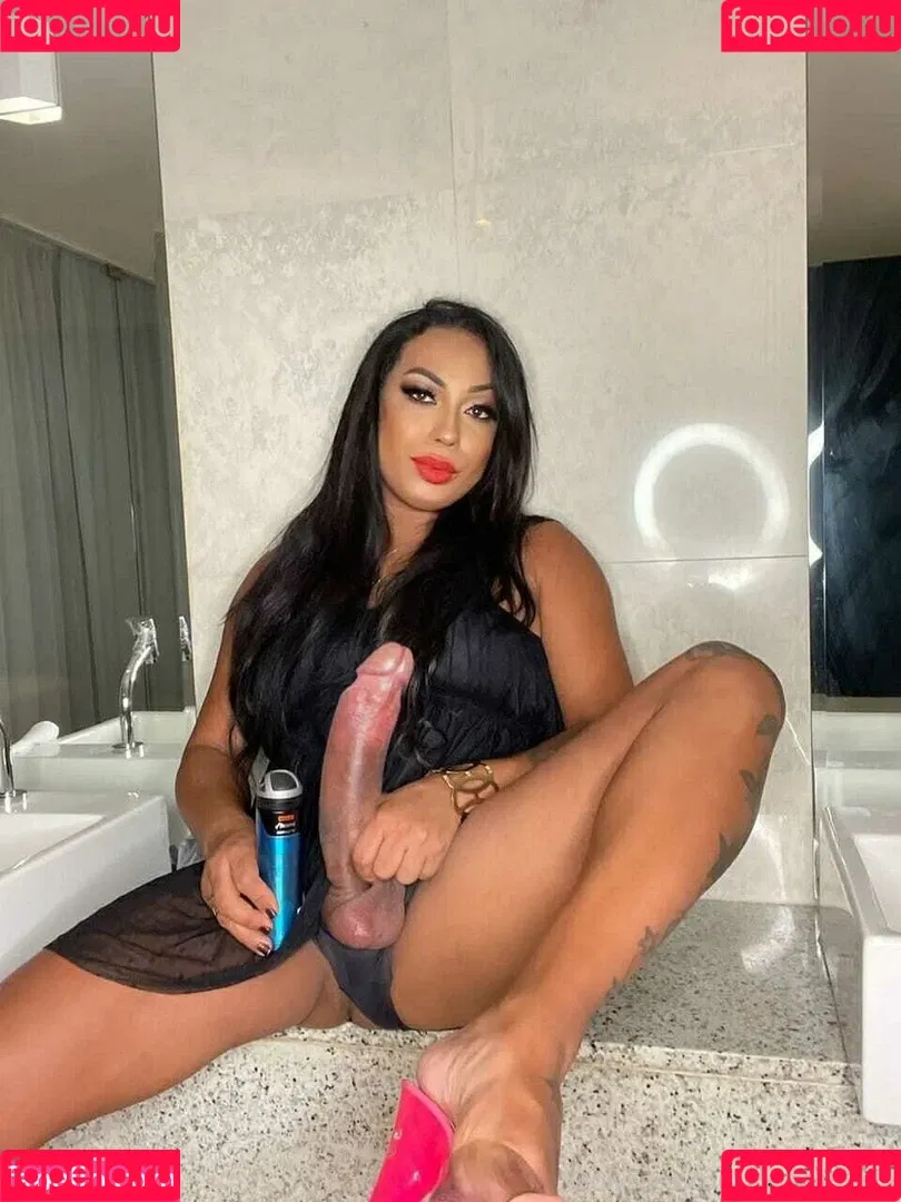 Keren Mirela Onlyfans Photo Gallery 