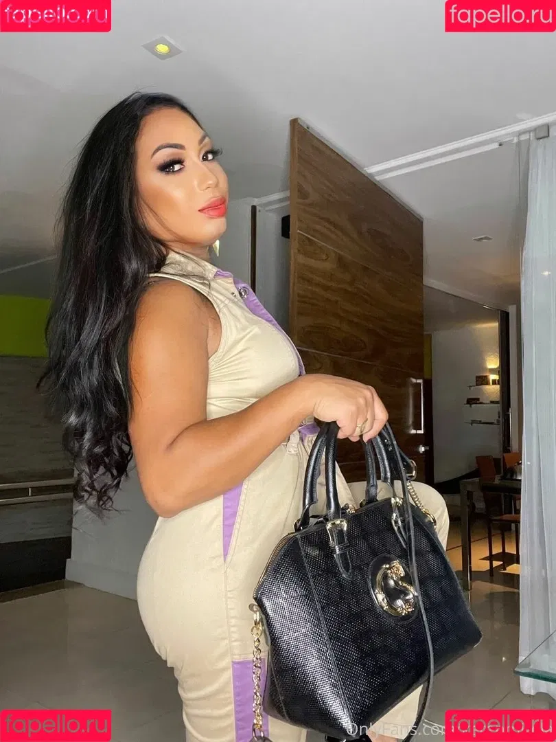Keren Mirela Onlyfans Photo Gallery 