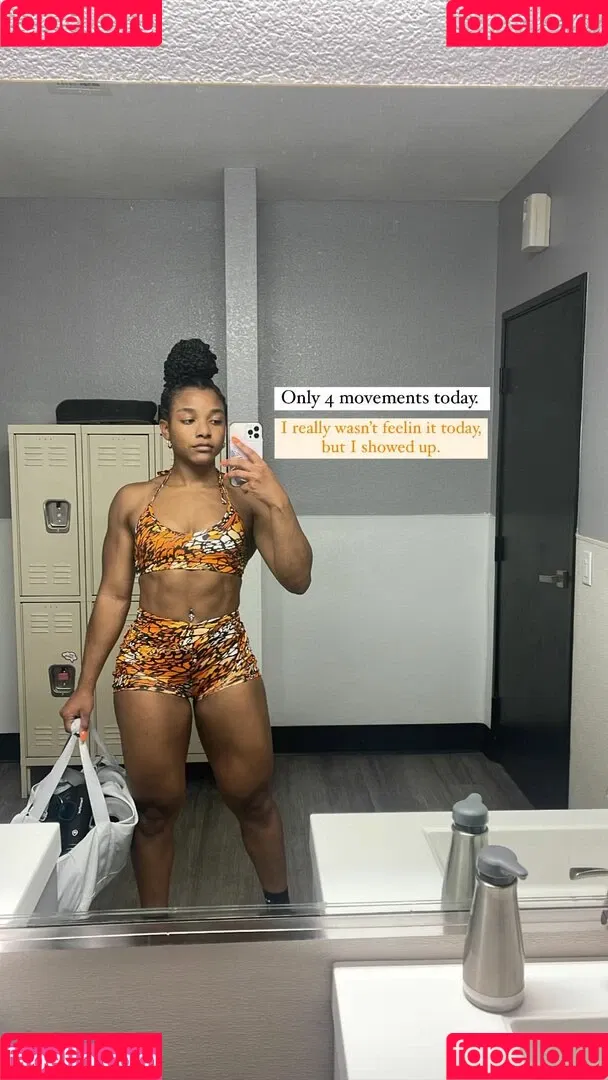 aaaaayevuh Onlyfans Photo Gallery 
