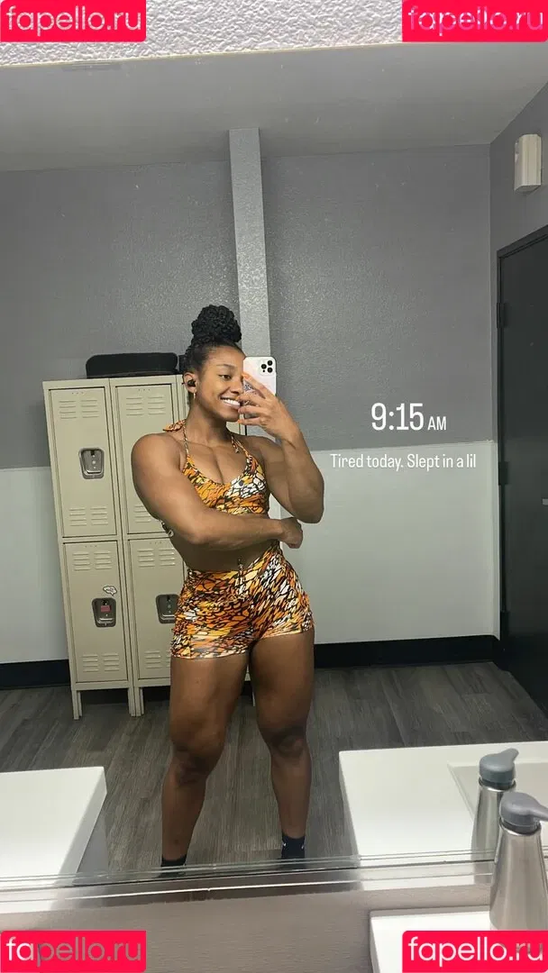 aaaaayevuh Onlyfans Photo Gallery 
