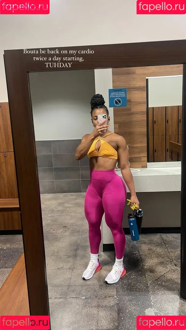 aaaaayevuh Onlyfans Photo Gallery 