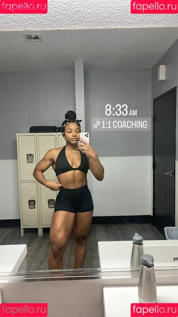 aaaaayevuh Onlyfans Photo Gallery 