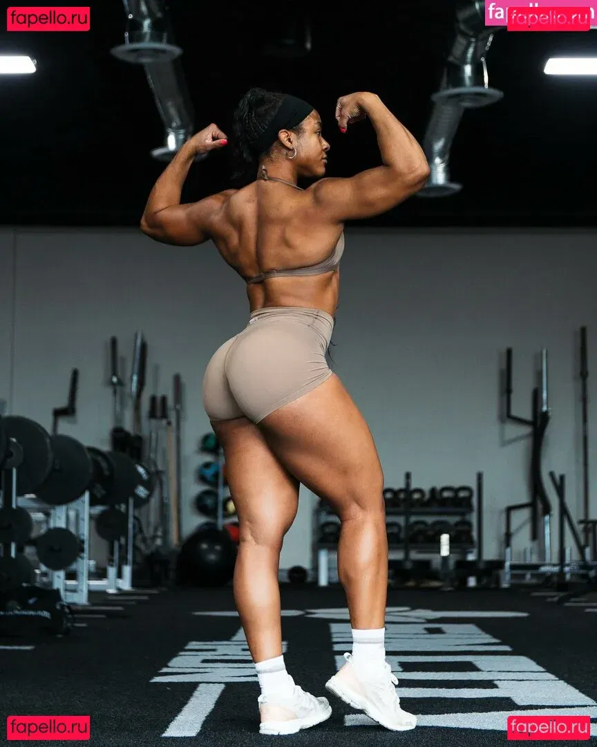 aaaaayevuh Onlyfans Photo Gallery 