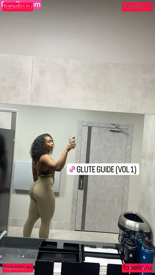 aaaaayevuh Onlyfans Photo Gallery 