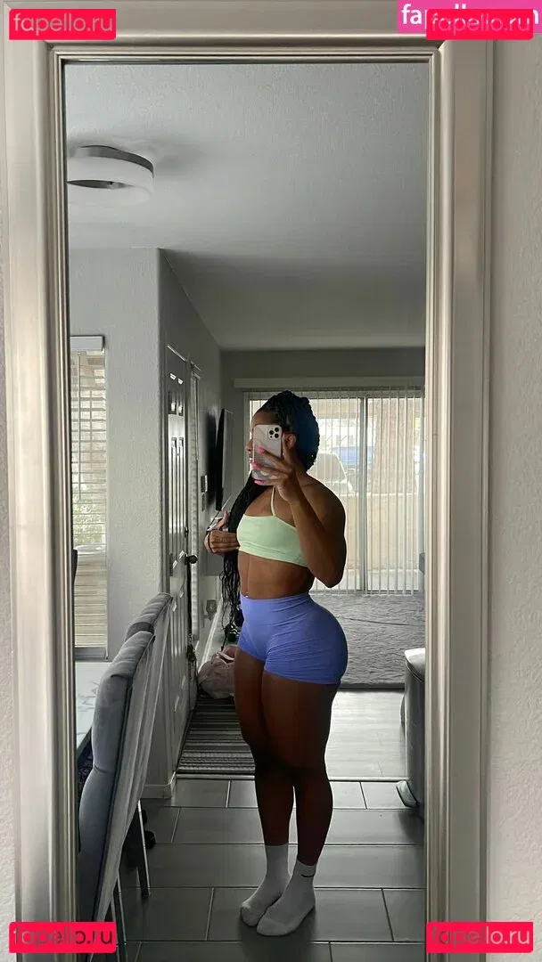 aaaaayevuh Onlyfans Photo Gallery 