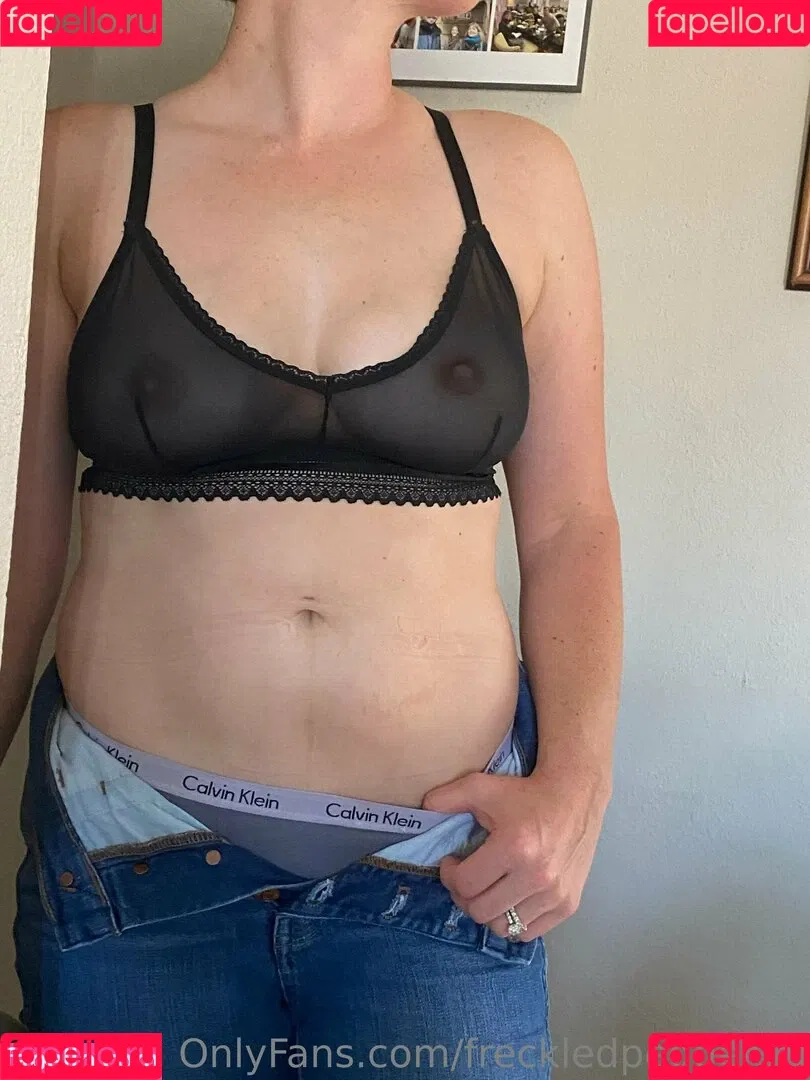 freckledpegger58 Onlyfans Photo Gallery 