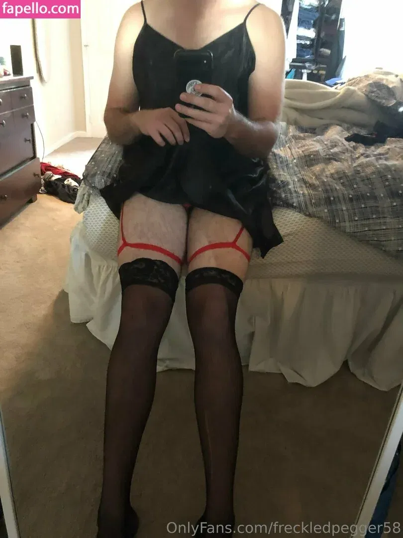 freckledpegger58 Onlyfans Photo Gallery 