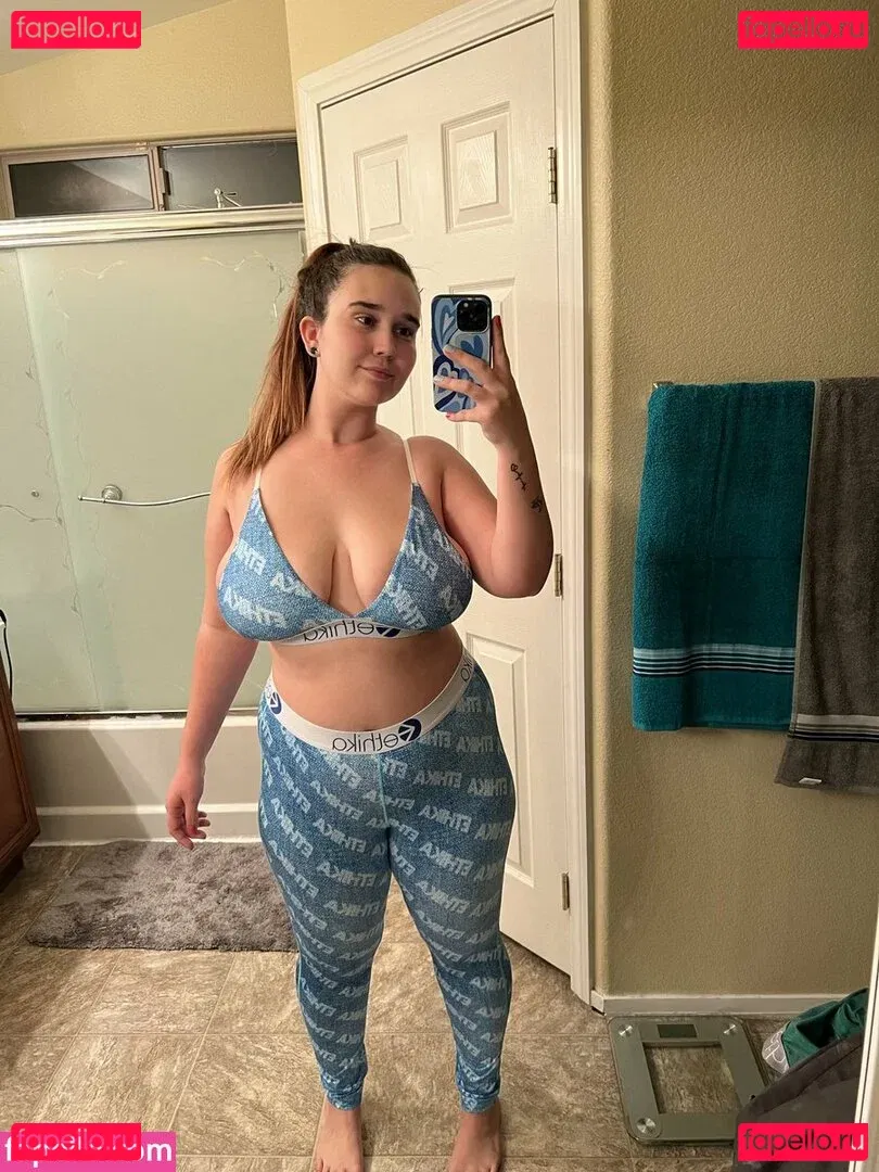 Goddess Ray Onlyfans Photo Gallery 