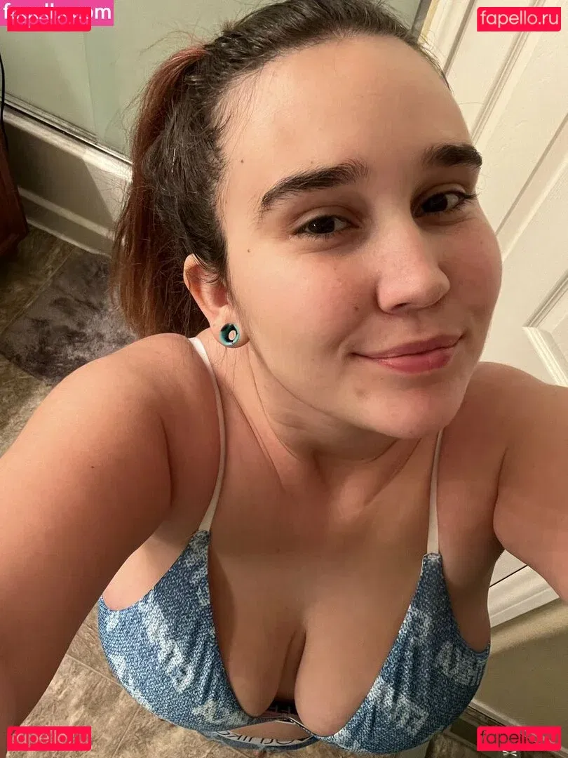 Goddess Ray Onlyfans Photo Gallery 