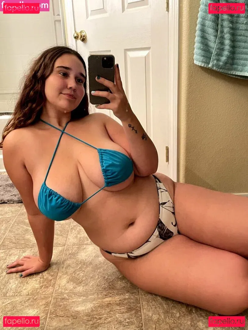 Goddess Ray Onlyfans Photo Gallery 