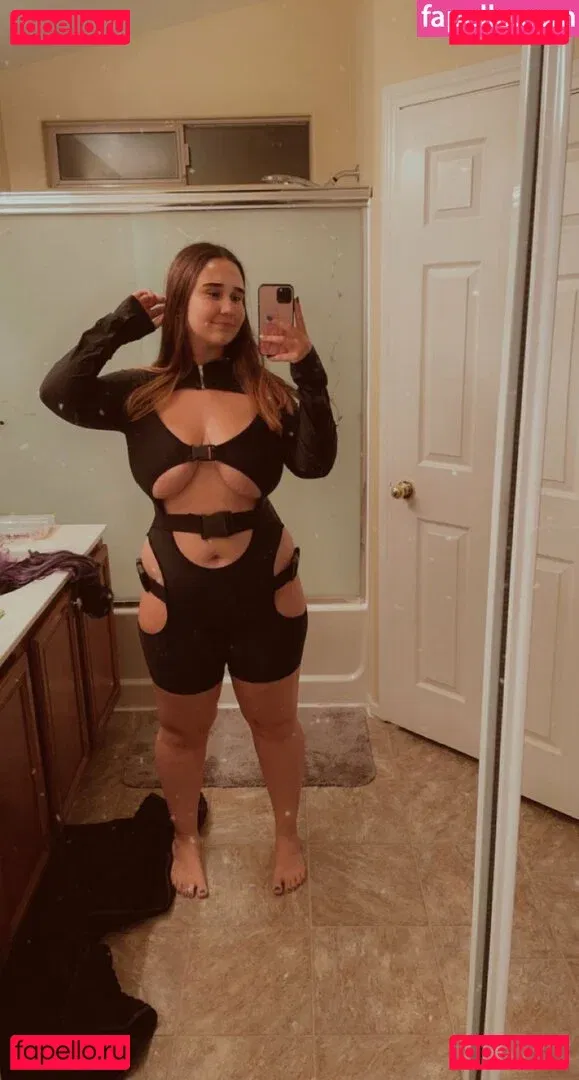 Goddess Ray Onlyfans Photo Gallery 